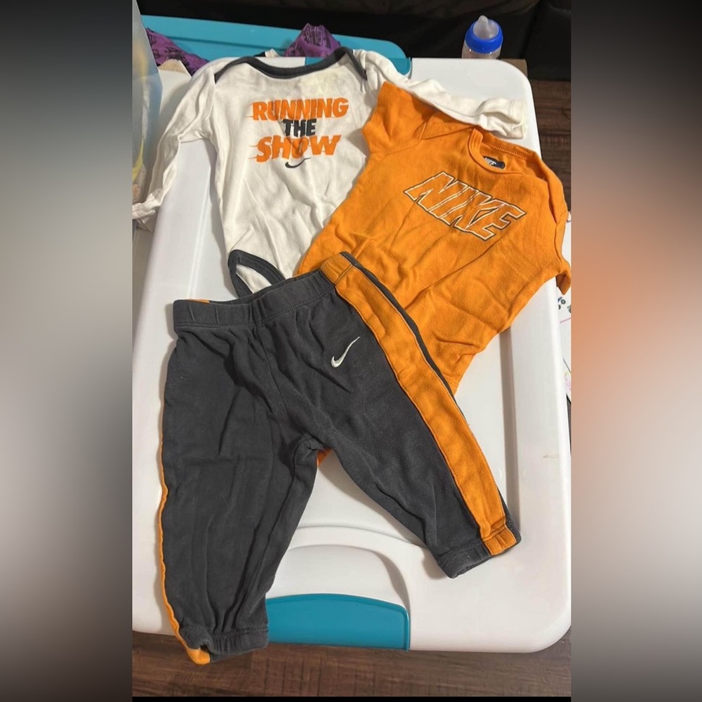 6-9m nike 3-piece set